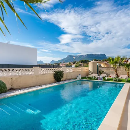 Mila 10 - Plusholidays Villa