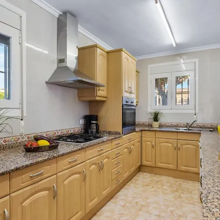 Mila 10 - Plusholidays