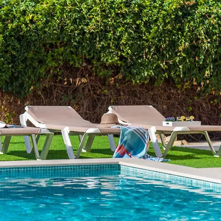 Mila 10 - Plusholidays *