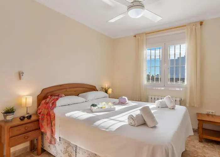 Mila 10 - Plusholidays * Ifach